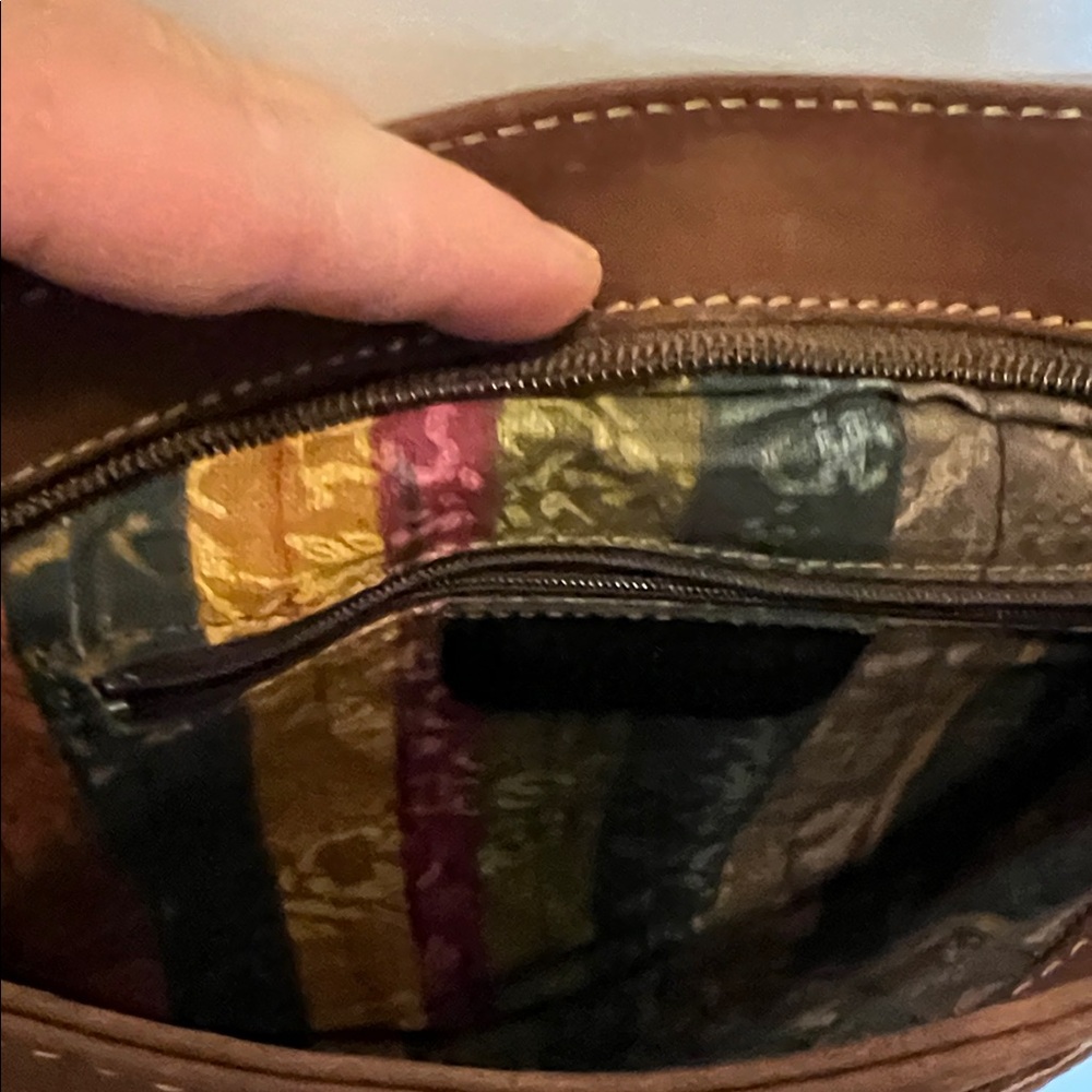 Peruzzi Elegant Brown Women's Messenger hand made calfskin Bag - Picture 6 of 13